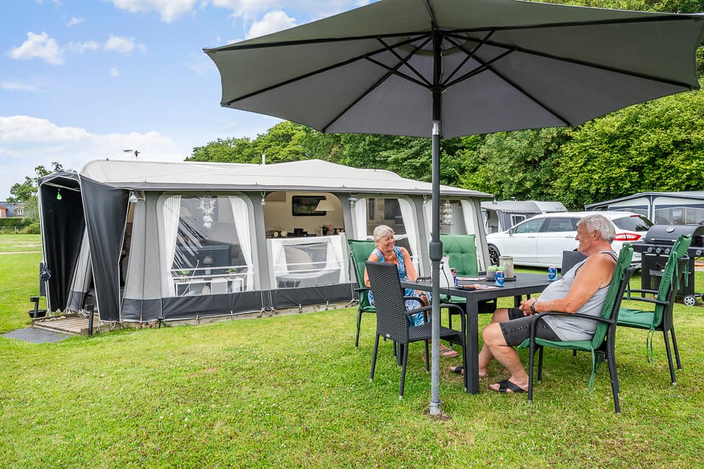 Sæsonplads på First Camp Skovlund – Lillebælt Camping