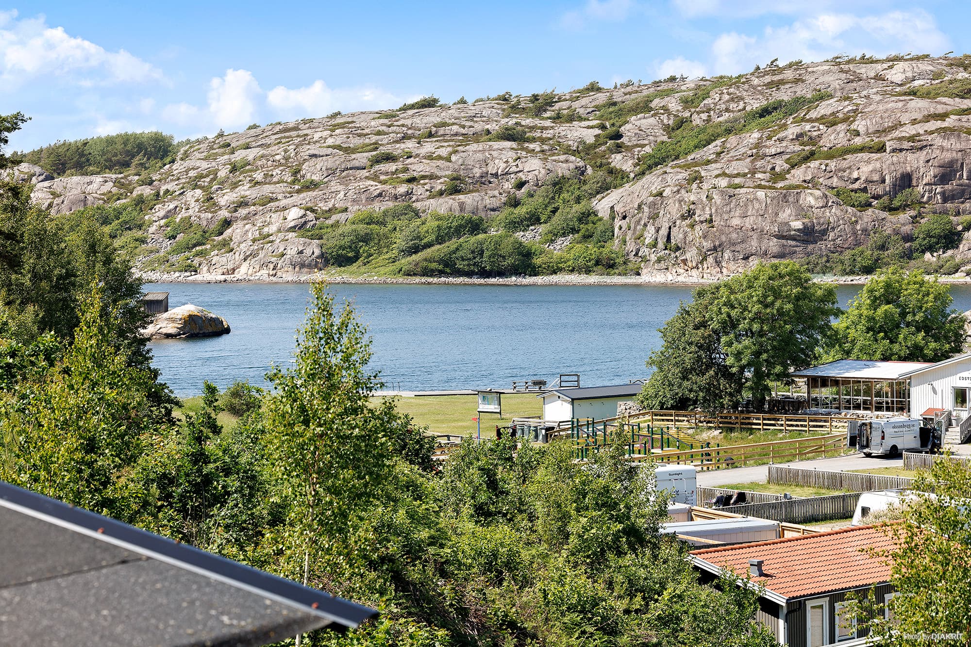 Populær camping i Sverige tæt på havet og sandstrande.