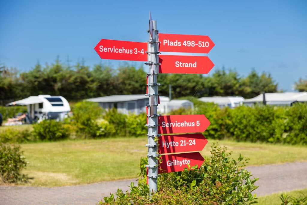 First Camp Klim Strand – campingplads på Danmarks Nordvestkyst med badeland, strand og stugor.